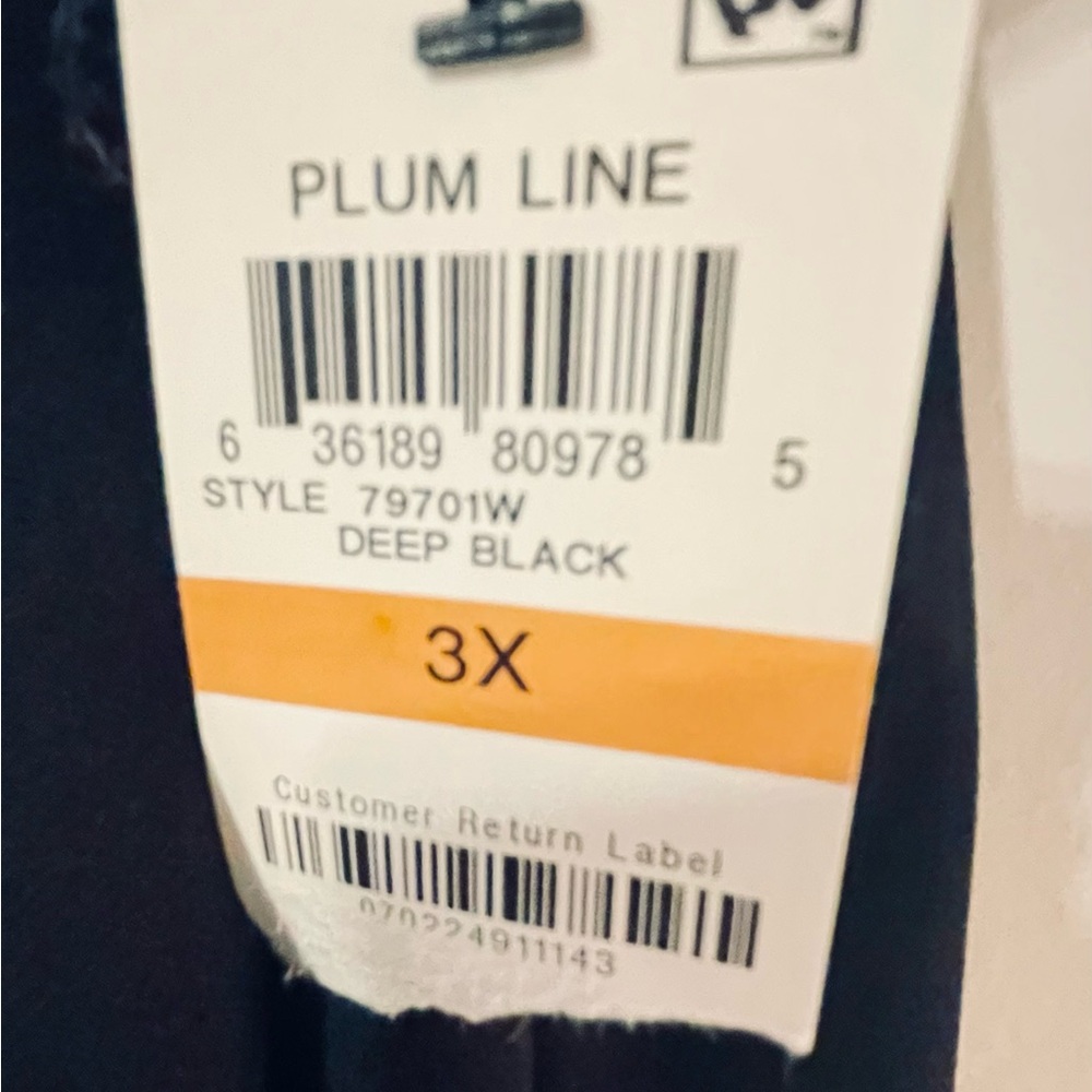 Alfani black dressy tank top. Beautiful chain detail on neck. - Picture 3 of 5